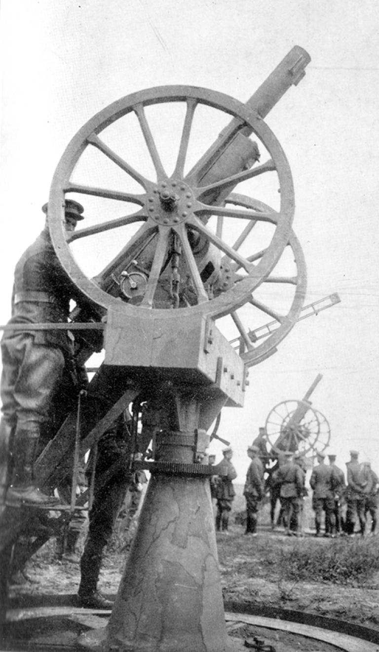 Canon type C75 Schneider comme batterie antiaérienne